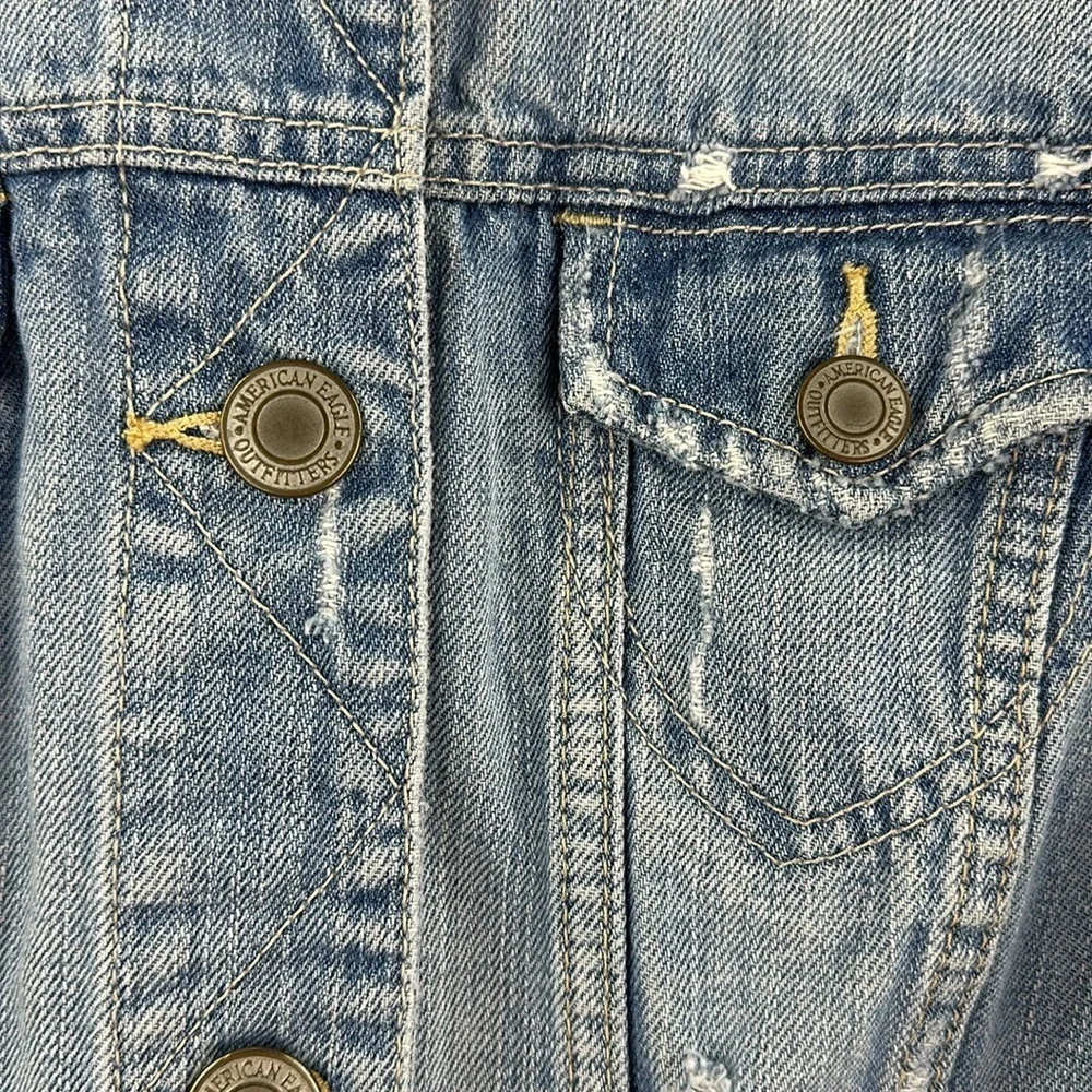 American Eagle 100% Cotton Distressed Denim Jean Jacket, XL - Picture 5 of 11